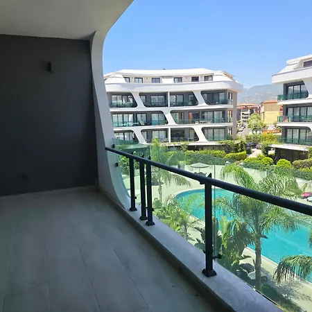 Full Aktiviteli Merkezi Konumda Tatil Alanya